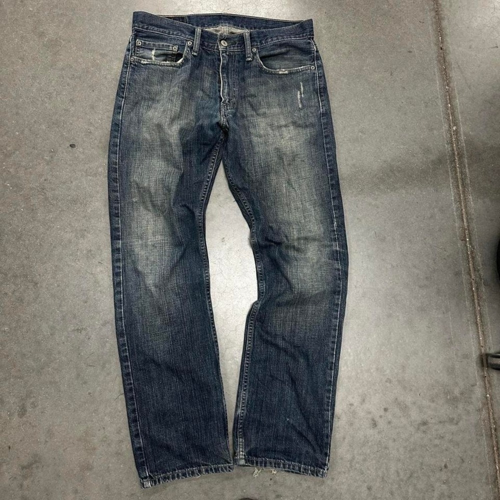 *SOLD* Levi's 514 dark wash faded straight leg blue jeans Size [32x32]